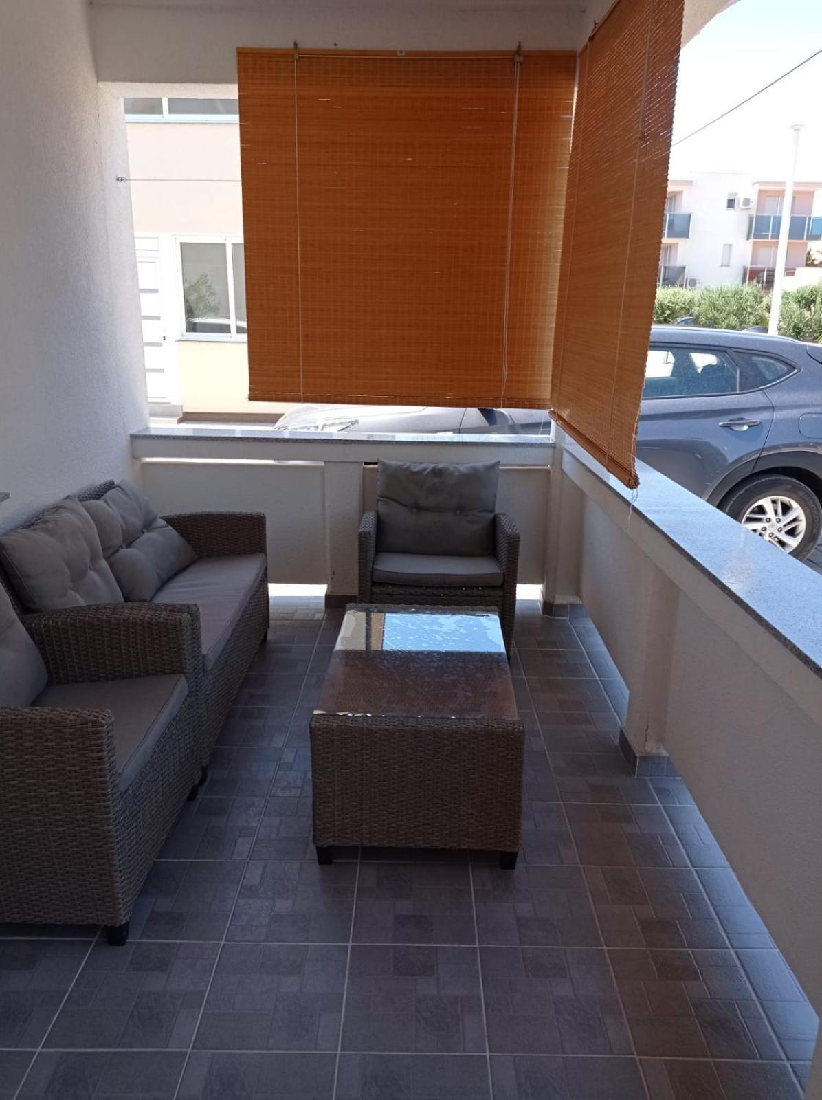 Apartments Istuk Vir Exterior photo